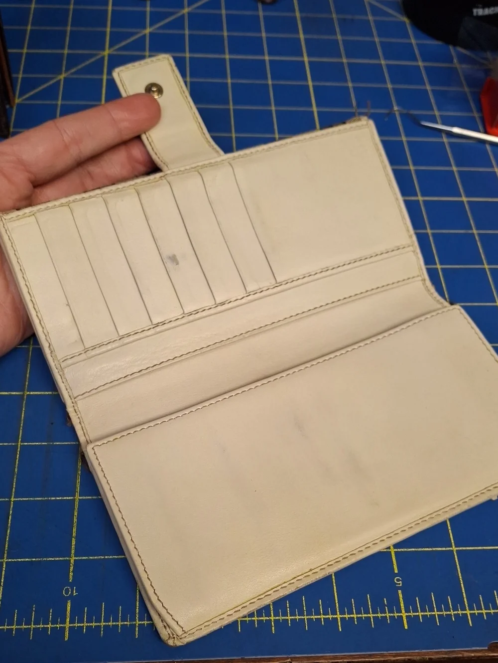 Gucci Cream Brown GG Signature Continental Wallet Gold Logo